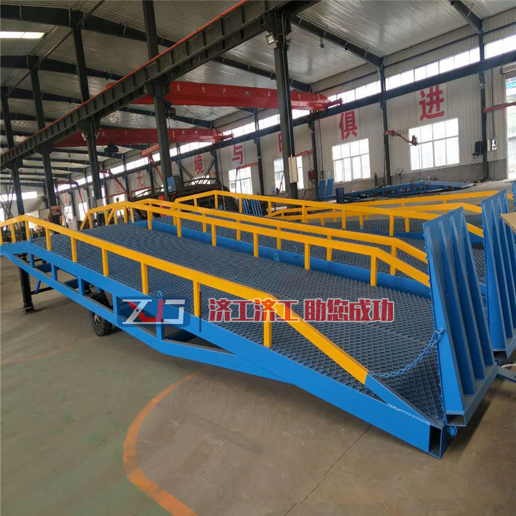 【移動式登車橋】移動式液壓登車橋生產(chǎn)廠家/報(bào)價(jià)